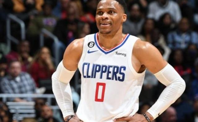 6686首页-韦少投篮狂铁赛后为输球揽责 乔治表达无条件信任